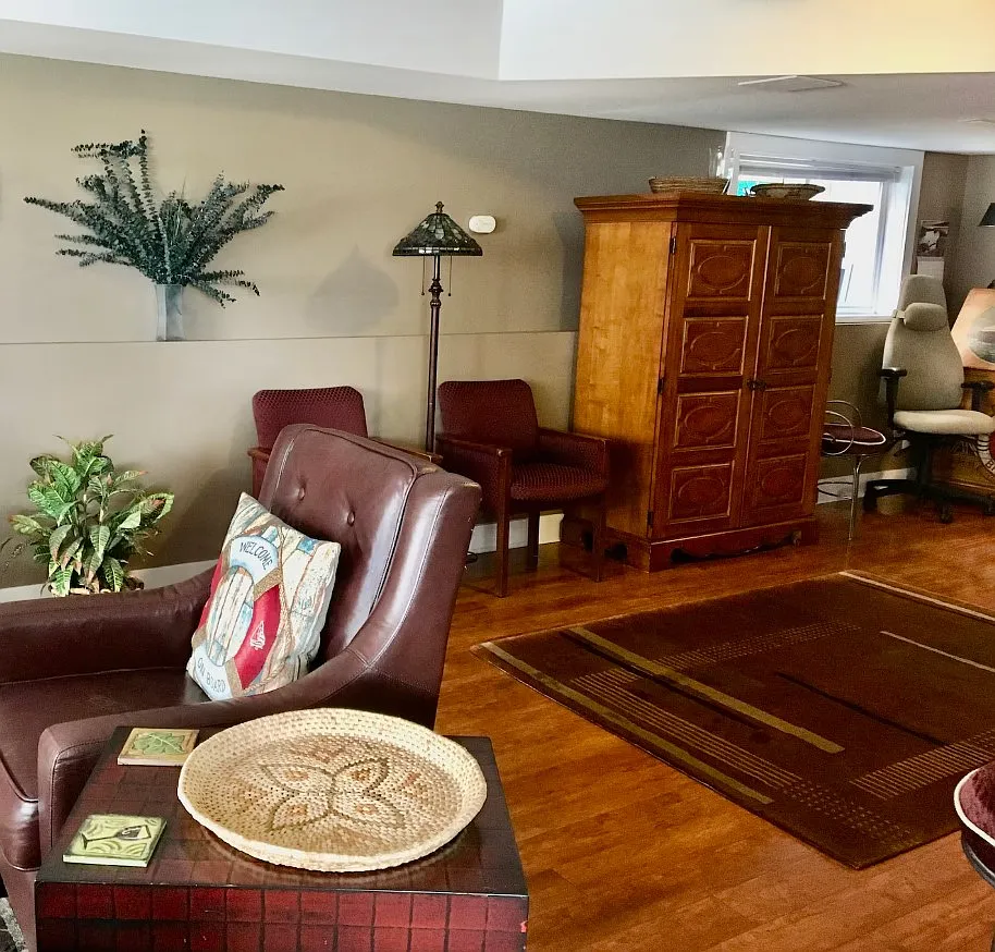 2 bed, 3673 sqft, $3,500 — Photo 1