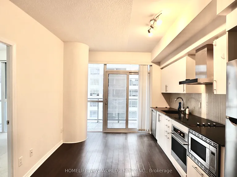 352 Front St W #1517 — Photo 10