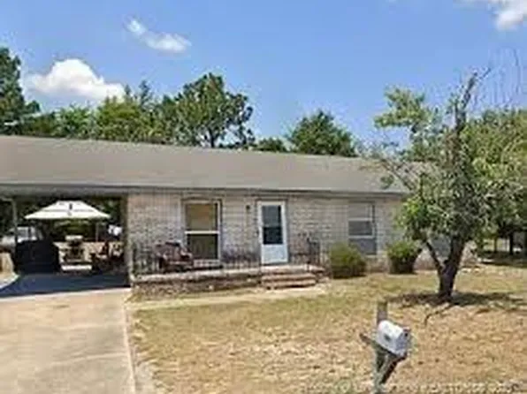 5742 Edmeston Dr, Fayetteville, NC 28311