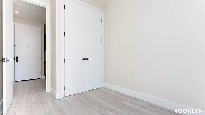 Rented by Nooklyn NYC LLC | media 43