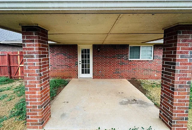 1009 Harvest Dr — Photo 23