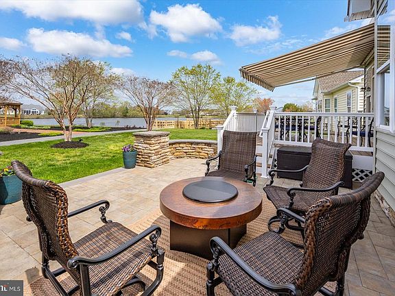 5th image of 23808 Pembroke Ln