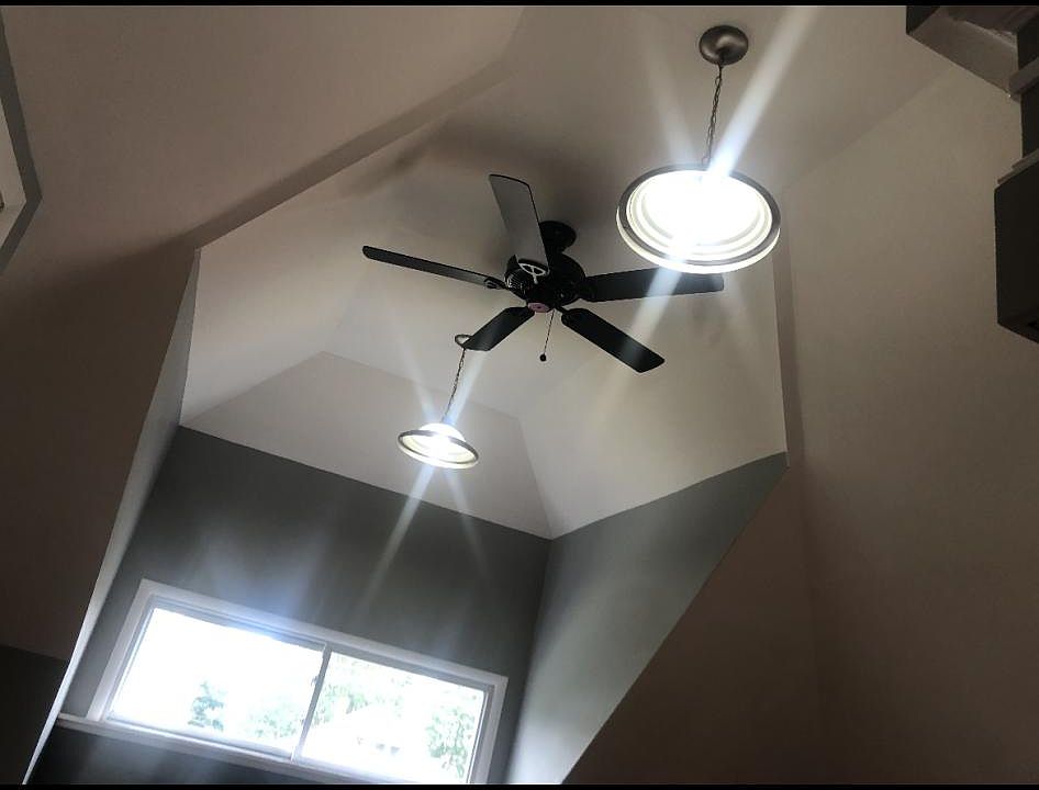 1st image of 68 Broad St Floor 3