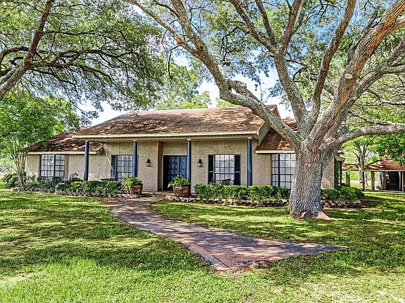 Another view of the front of the main house.
