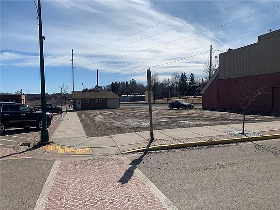4th image of 219 Division Street