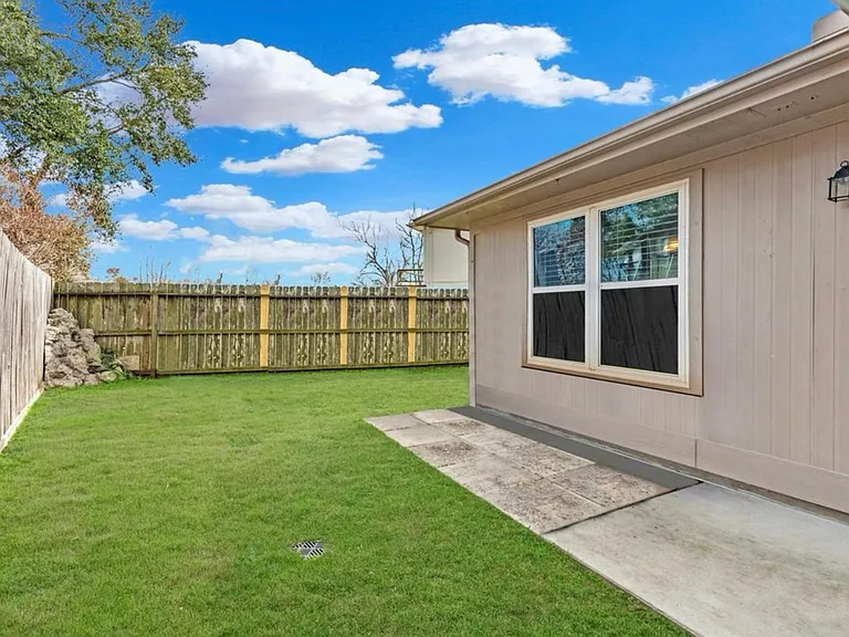 1835 Oak Ridge Dr — Photo 20