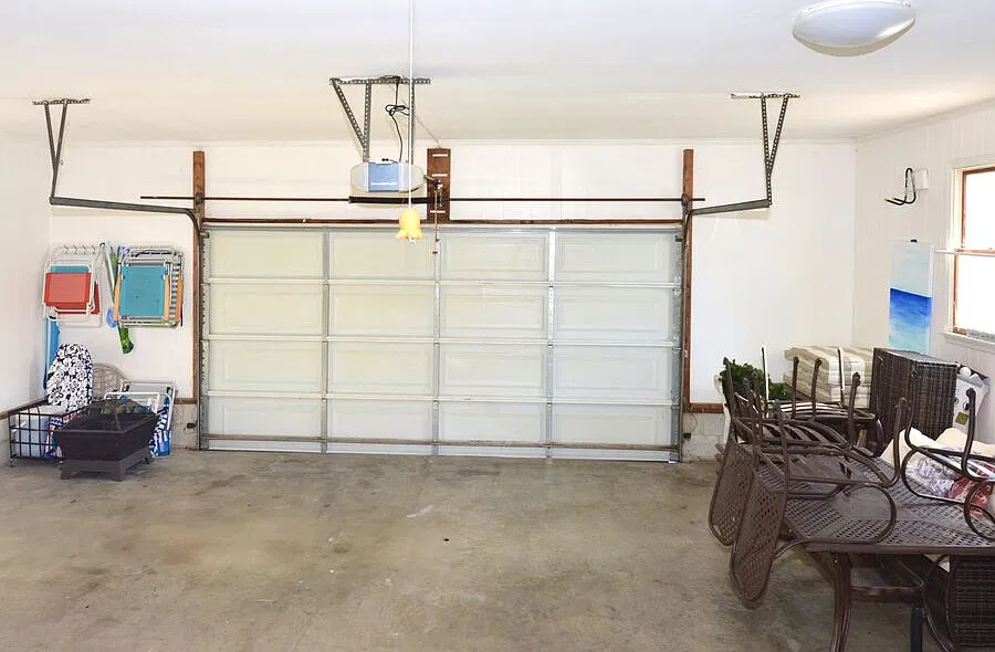 4 bed, 3000 sqft, $2,900 — Photo 4