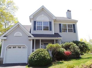 8 Inman Ln, Foxboro, MA 02035