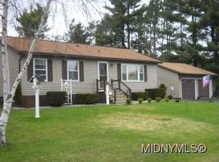 1 Harts Hill Cir, Whitesboro, NY 13492