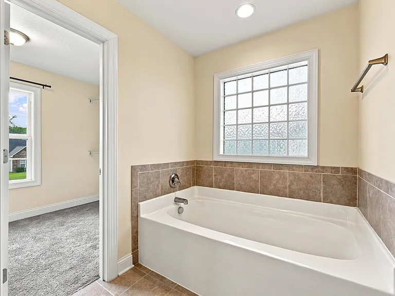 109 Rosegarten Ct — Photo 22