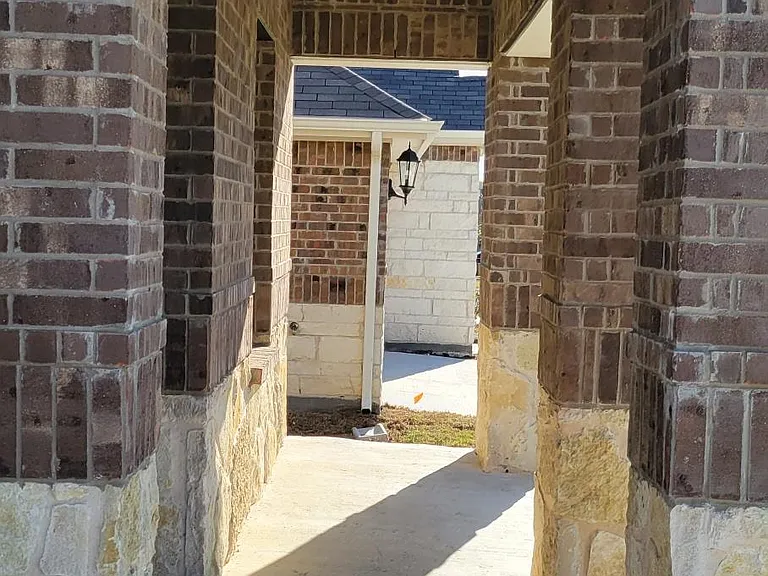 2371 Aspen Hill Dr — Photo 4