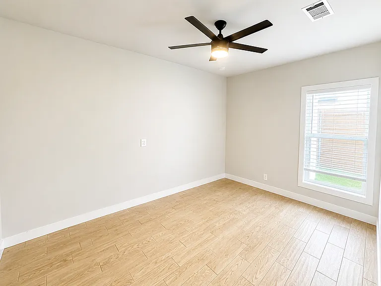 2717 Parker Ln #B — Photo 10