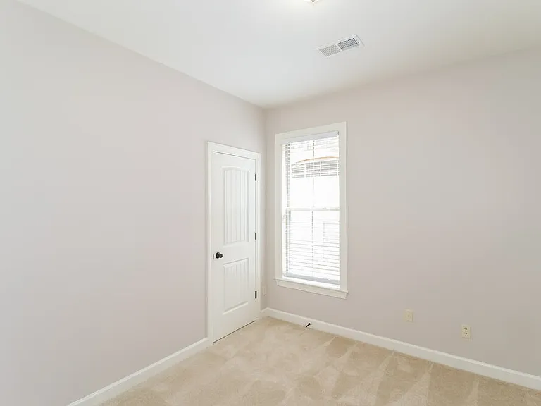 6832 Lagrange Grove Dr — Photo 13