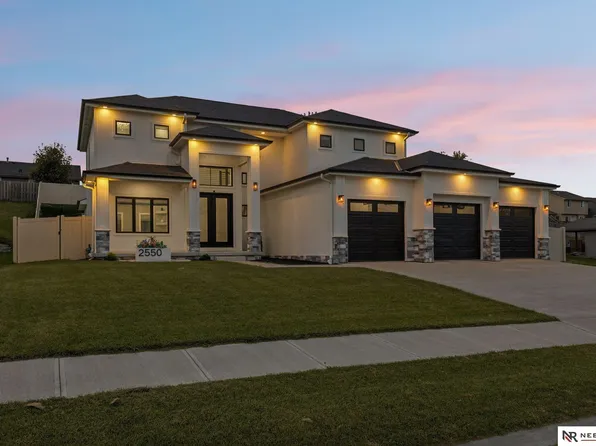 2550 N 188th St, Elkhorn, NE 68022