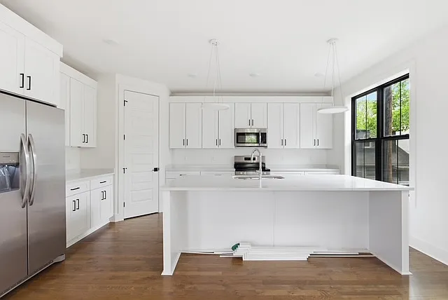 1108 Leland Ave — Photo 15