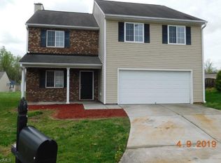 10 Apsley Ct, Mc Leansville, NC 27301