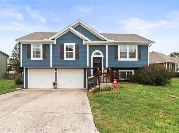 19600 E 10th St S, Independence, MO 64056