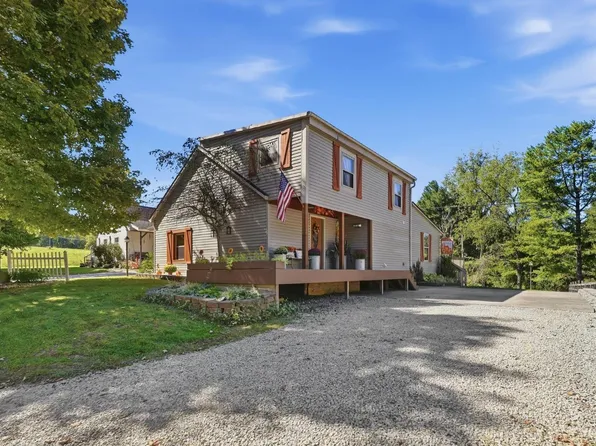 1166 Ogden Rd, Wilmington, OH 45177
