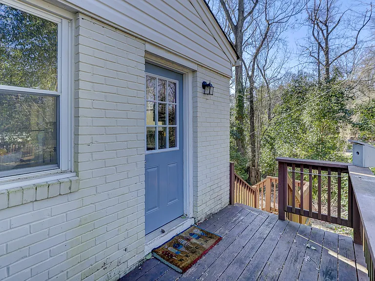 3325 Eastwood Dr — Photo 41