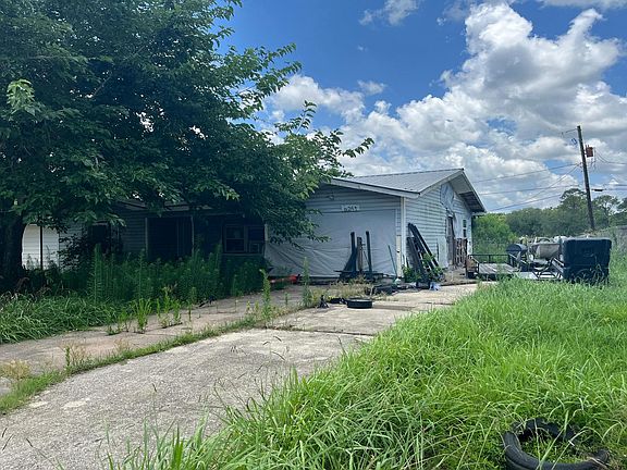 2nd image of 6263 Pat Ave