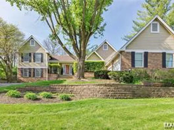 14292 Cedar Springs Dr, Chesterfield, MO 63017
