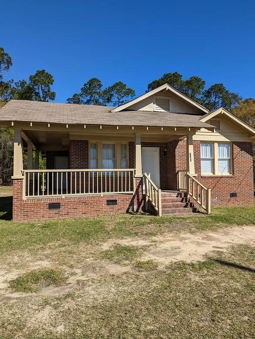 Single home for rent — Photo 1