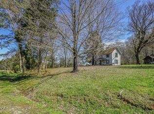 1997 Oak Grove Rd, Lenoir City, TN 37771