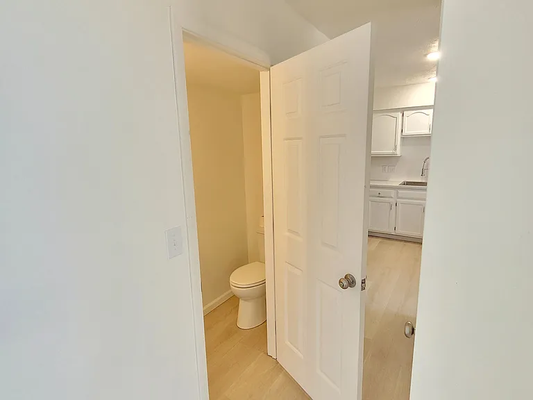30 Westhaven Dr — Photo 18