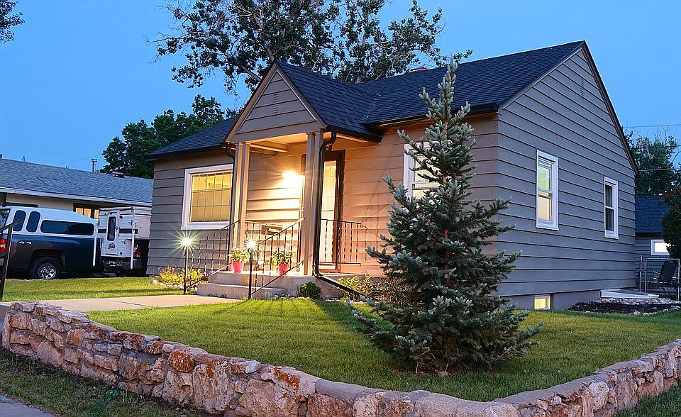 The Laramie Bungalow