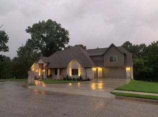 603 Ashley Cir, Cave Springs, AR 72718
