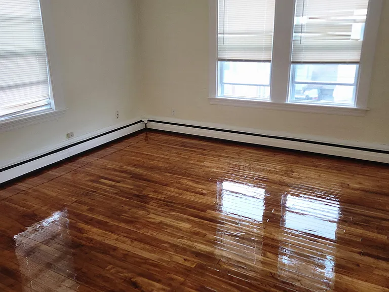 71 Washington St #1 — Photo 1