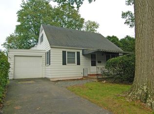 320-22 Redmont Rd, North Plainfield, NJ 07063