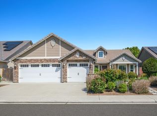 3123 Scott Ave, Clovis, CA 93619