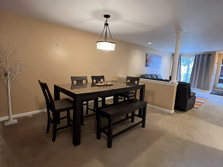 716 Martingale Rd — Photo 4