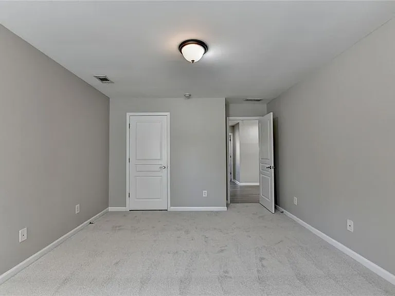 4805 Shelbourne Dr — Photo 64