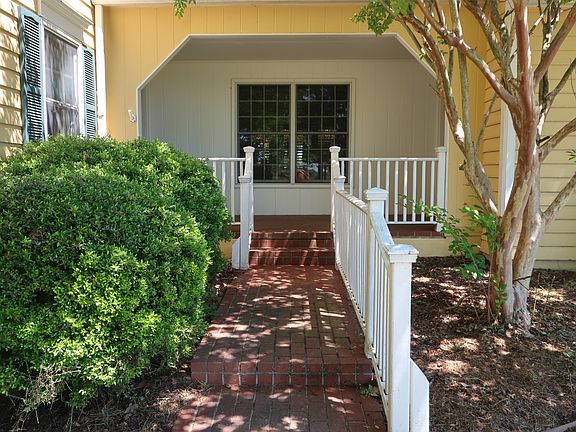5th image of 196 Hickory Ln