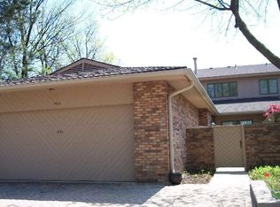 1410 Burr Oak Ct, Hinsdale, IL