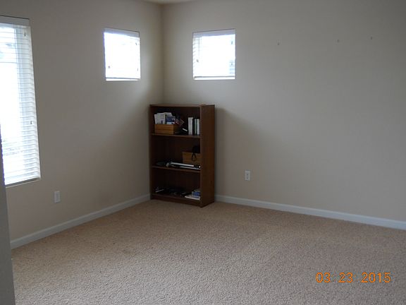 Lg 3rd bed Rm,walk in closet