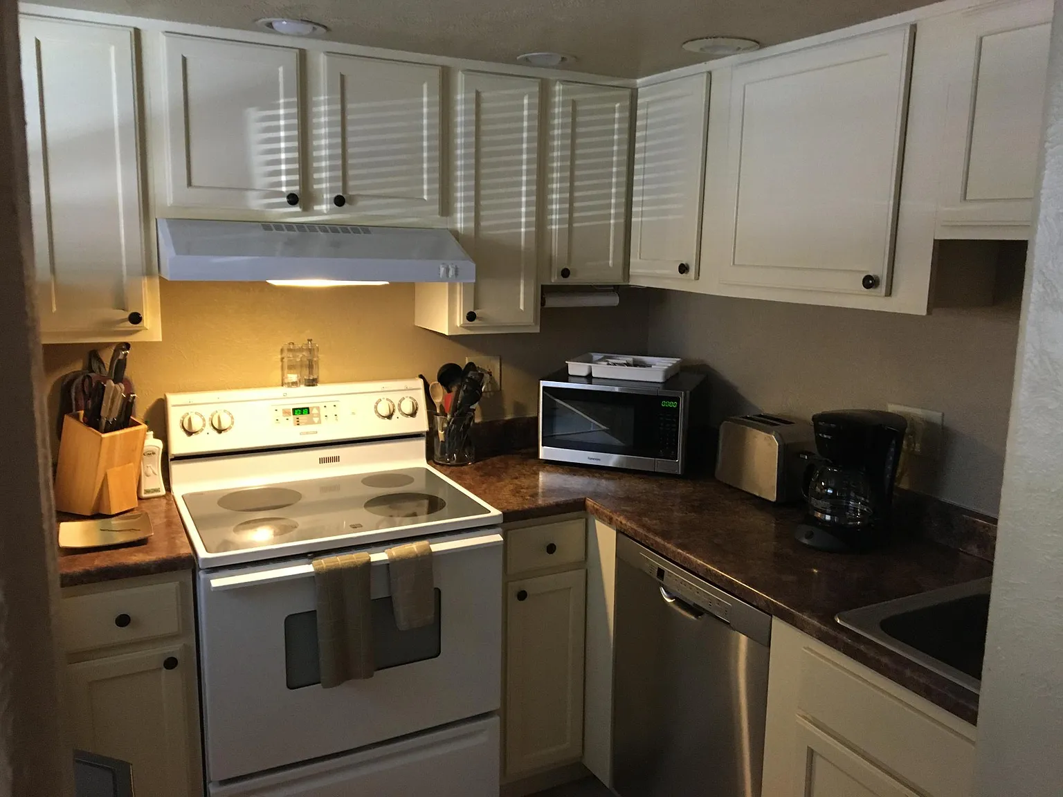 1 bed, 280 sqft, $1,150 — Photo 4
