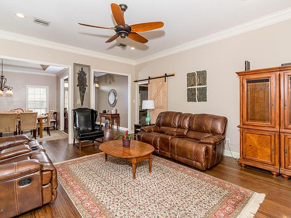 5th image of 116 Cornish Pl