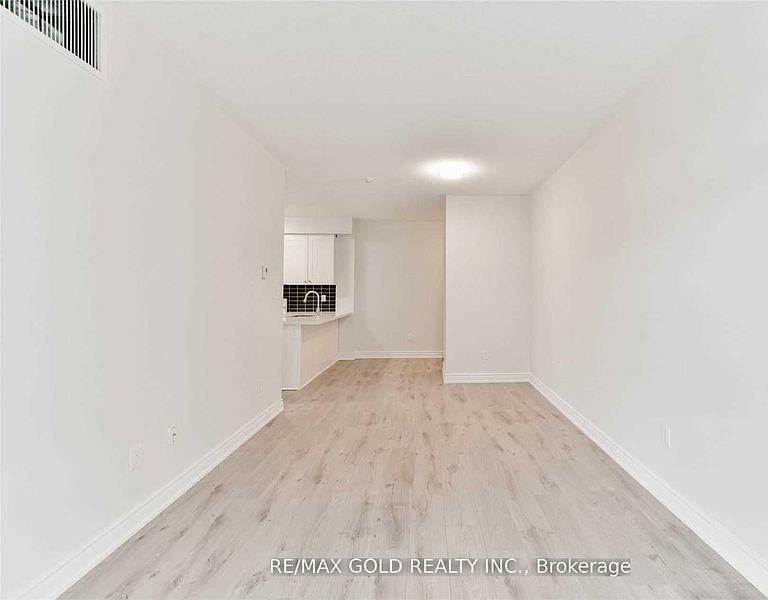 Oakville Townhouse for rent - 2 Bedrooms — photo 10