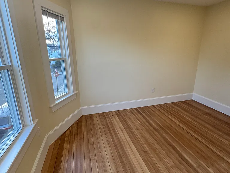 35 George St #2 — Photo 32