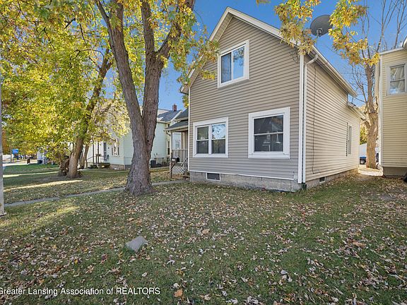 4th image of 1216 Lapeer Ave