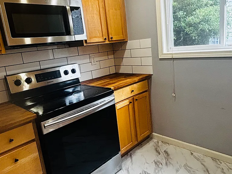 6231 5th Ave NW #6 — Photo 1