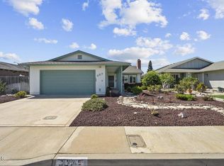 327 Otono Ct, Camarillo, CA 93012