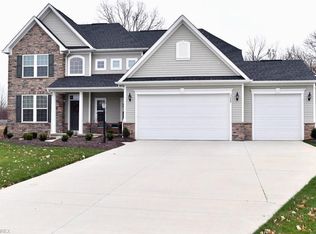 3089 Clearbrook Dr, Avon, OH 44011