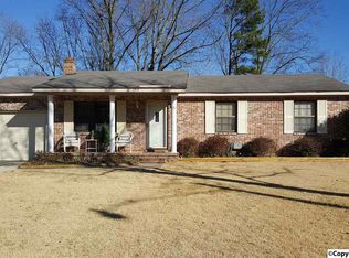 1010 Bedford Dr SW, Decatur, AL 35601