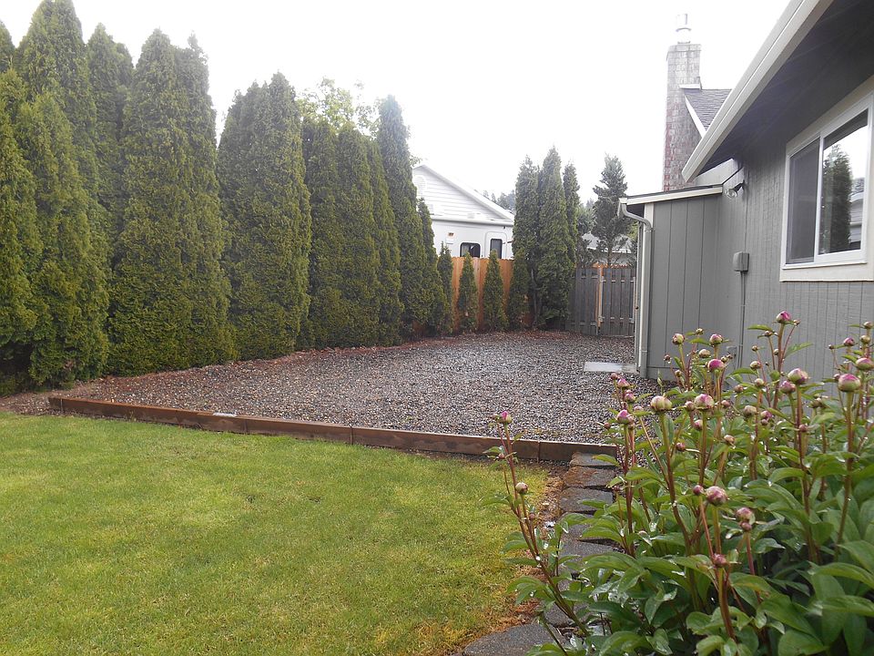 2nd image of 1251 SE Evans Cir