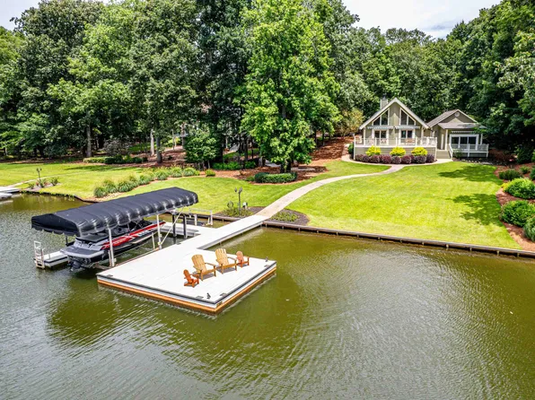 184 Whitney St, Eatonton, GA 31024