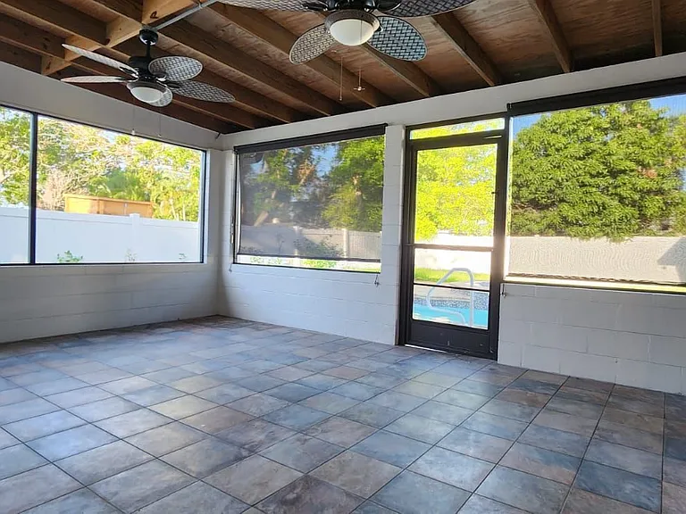 4590 Carson St NE — Photo 33